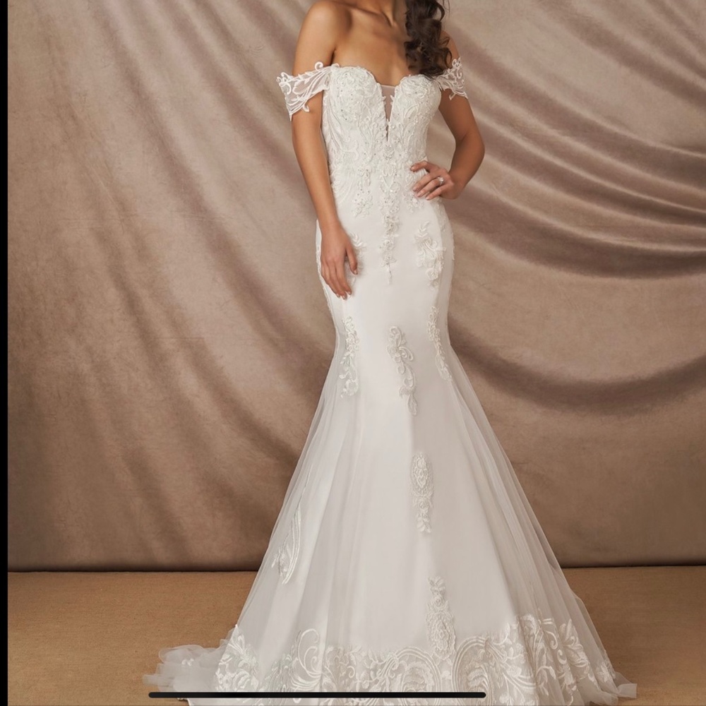 Azazie Roux Wedding Dress with detachable skirt